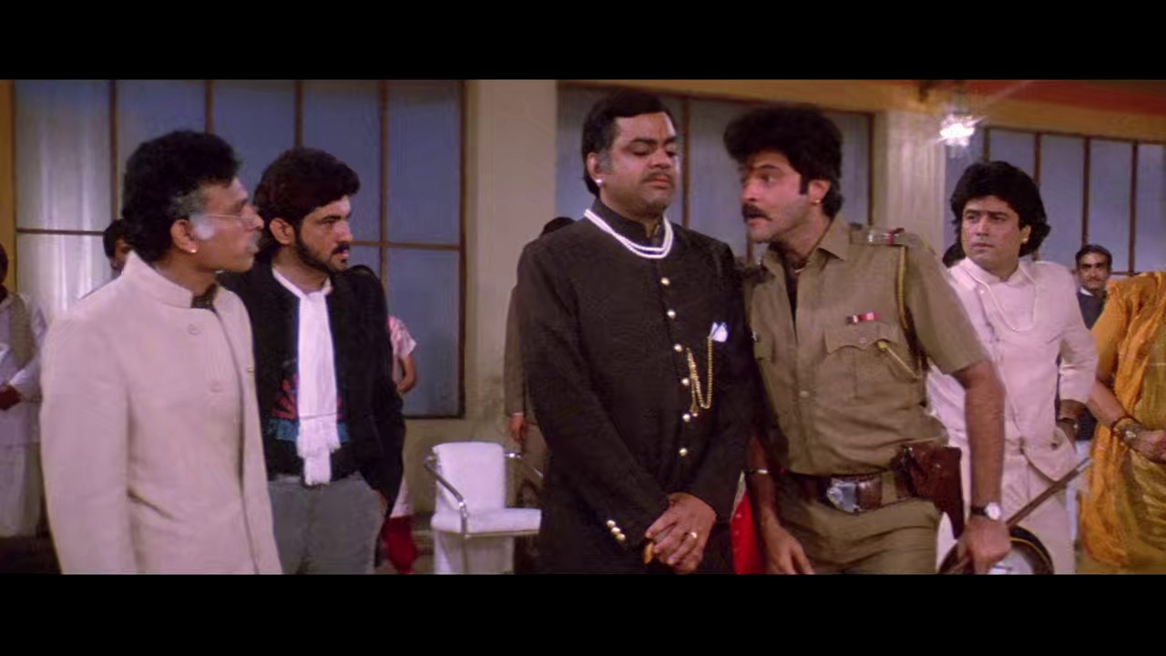 Ram Lakhan (1989) AMZN WEB-DL Hindi 720p HEVC DDP 2.0 ESub.mkv.0002